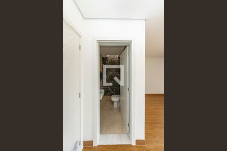 Casa à venda com 170m², 3 quartos e 2 vagas Casa à venda com 170m², 3 quartos e 2 vagasBanheiro da Suíte