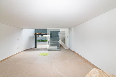 Casa à venda com 170m², 3 quartos e 2 vagas Casa à venda com 170m², 3 quartos e 2 vagasGaragem