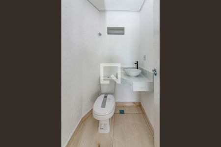 Casa à venda com 170m², 3 quartos e 2 vagas Casa à venda com 170m², 3 quartos e 2 vagasLavabo garagem