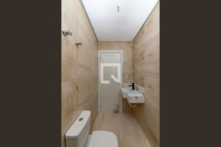 Casa à venda com 170m², 3 quartos e 2 vagas Casa à venda com 170m², 3 quartos e 2 vagasBanheiro da Suíte