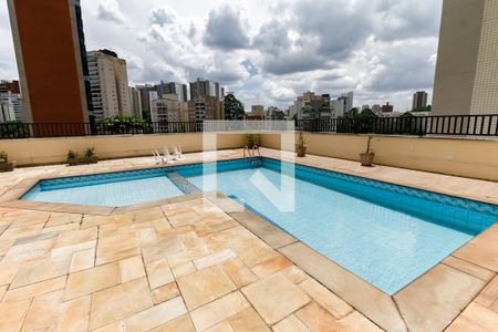 Apartamento para alugar com 117m², 3 quartos e 3 vagas Apartamento para alugar com 117m², 3 quartos e 3 vagasÁrea comum - Piscina