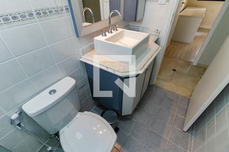 Apartamento para alugar com 117m², 3 quartos e 3 vagas Apartamento para alugar com 117m², 3 quartos e 3 vagasBanheiro Corredor