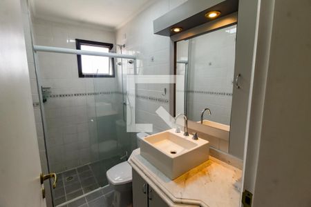 Apartamento para alugar com 117m², 3 quartos e 3 vagas Apartamento para alugar com 117m², 3 quartos e 3 vagasBanheiro Corredor