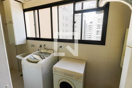 Apartamento para alugar com 117m², 3 quartos e 3 vagas Apartamento para alugar com 117m², 3 quartos e 3 vagasÁrea de Serviço