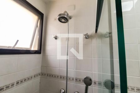 Apartamento para alugar com 117m², 3 quartos e 3 vagas Apartamento para alugar com 117m², 3 quartos e 3 vagasBanheiro Corredor - chuveiro