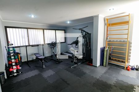 Apartamento para alugar com 117m², 3 quartos e 3 vagas Apartamento para alugar com 117m², 3 quartos e 3 vagasÁrea comum - Academia