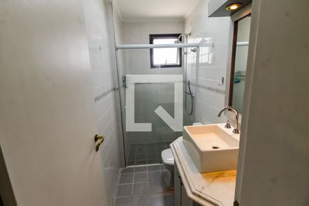 Apartamento para alugar com 117m², 3 quartos e 3 vagas Apartamento para alugar com 117m², 3 quartos e 3 vagasBanheiro Corredor