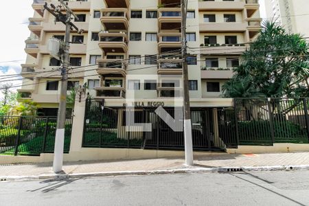 Apartamento para alugar com 117m², 3 quartos e 3 vagas Apartamento para alugar com 117m², 3 quartos e 3 vagasFachada e portaria