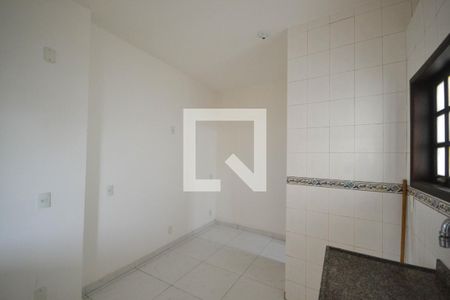 Casa para alugar com 70m², 2 quartos e sem vaga Casa para alugar com 70m², 2 quartos e sem vagaCozinha