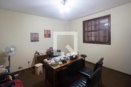 Casa à venda com 102m², 3 quartos e 1 vagaSuíte