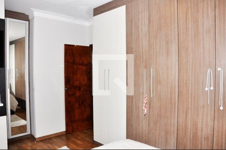 Casa de condomínio à venda com 147m², 3 quartos e 2 vagasDetalhe - Quarto 01 com Suíte