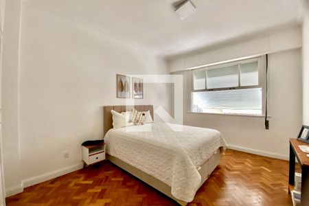 Quarto 1 de apartamento à venda com 4 quartos, 200m² em Copacabana, Rio de Janeiro
