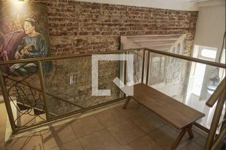 Casa à venda com 297m², 2 quartos e sem vaga