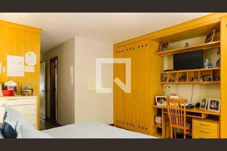 Casa de condomínio à venda com 263m², 4 quartos e 3 vagas