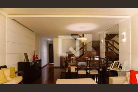 Casa de condomínio à venda com 263m², 4 quartos e 3 vagas