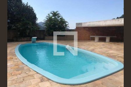 Casa à venda com 723m², 6 quartos e 8 vagas