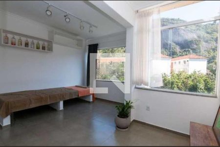 Apartamento à venda com 120m², 3 quartos e sem vaga