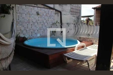 Casa de condomínio à venda com 70m², 2 quartos e 1 vaga