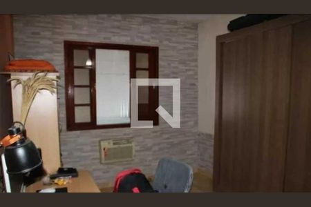 Casa de condomínio à venda com 70m², 2 quartos e 1 vaga