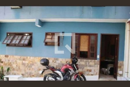 Casa de condomínio à venda com 70m², 2 quartos e 1 vaga