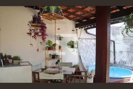 Casa de condomínio à venda com 70m², 2 quartos e 1 vaga