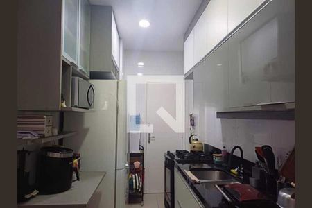 Apartamento à venda com 75m², 2 quartos e sem vaga