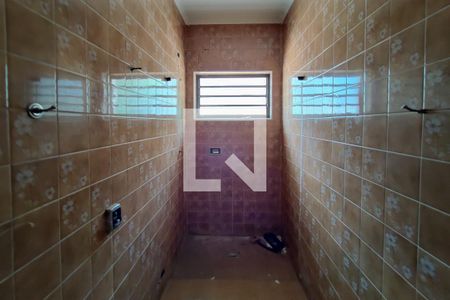 Casa à venda com 320m², 4 quartos e 4 vagas Casa à venda com 320m², 4 quartos e 4 vagasBanheiro Social