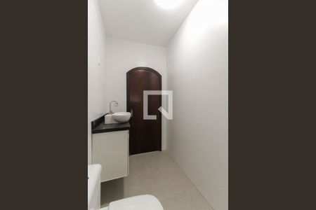 Casa para alugar com 180m², 2 quartos e 3 vagas Casa para alugar com 180m², 2 quartos e 3 vagasBanheiro