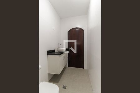 Casa para alugar com 180m², 2 quartos e 3 vagas Casa para alugar com 180m², 2 quartos e 3 vagasBanheiro