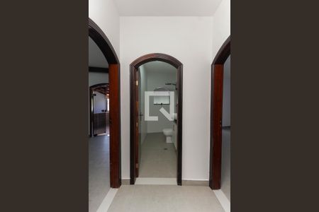 Casa para alugar com 180m², 2 quartos e 3 vagas Casa para alugar com 180m², 2 quartos e 3 vagasHall