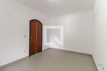 Casa para alugar com 180m², 2 quartos e 3 vagas Casa para alugar com 180m², 2 quartos e 3 vagasQuarto 2