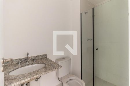 Banheiro de kitnet/studio para alugar com 1 quarto, 22m² em República, São Paulo