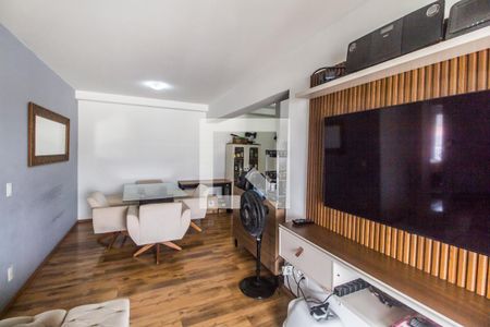Sala de apartamento à venda com 3 quartos, 74m² em Jardim Tupanci, Barueri