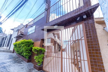Casa de condomínio à venda com 121m², 2 quartos e 2 vagasFachada