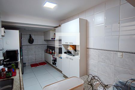 Apartamento à venda com 244m², 3 quartos e 1 vagacozinha