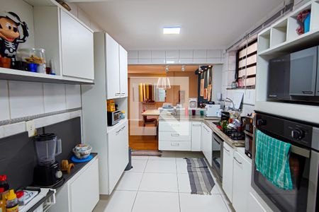 Apartamento à venda com 244m², 3 quartos e 1 vagacozinha