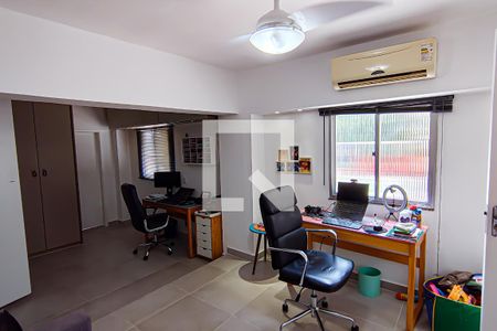 Apartamento à venda com 244m², 3 quartos e 1 vagaquarto 3 suite