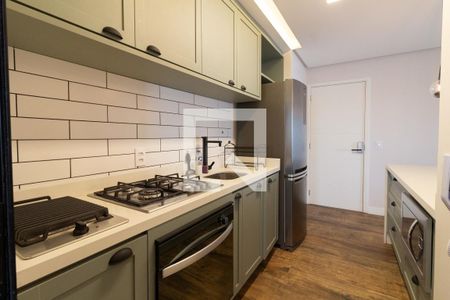 Cozinha de apartamento para alugar com 1 quarto, 64m² em Butantã, São Paulo