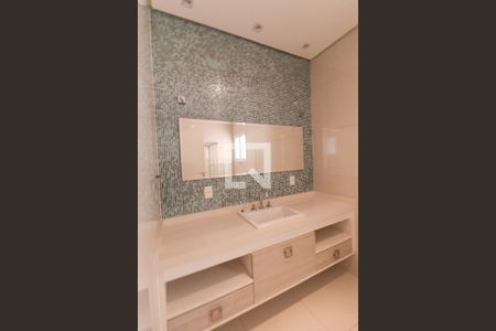 Casa de condomínio à venda com 1029m², 3 quartos e 4 vagasSuíte