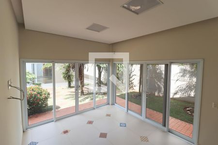 Casa de condomínio à venda com 1029m², 3 quartos e 4 vagasSala