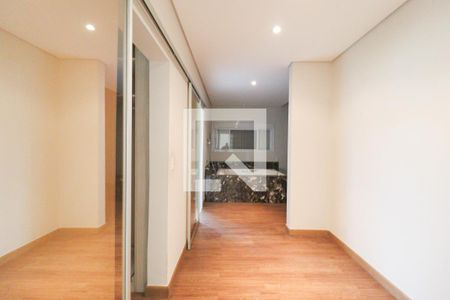 Casa de condomínio à venda com 1029m², 3 quartos e 4 vagasSuíte