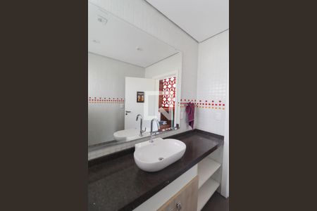 Casa de condomínio à venda com 1029m², 3 quartos e 4 vagasBanheiro