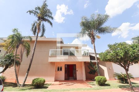 Casa de condomínio à venda com 1029m², 3 quartos e 4 vagasFachada