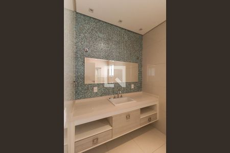 Casa de condomínio à venda com 1029m², 3 quartos e 4 vagasSuíte