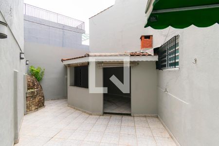 Casa para alugar com 300m², 3 quartos e 1 vaga Casa para alugar com 300m², 3 quartos e 1 vagaQuintal