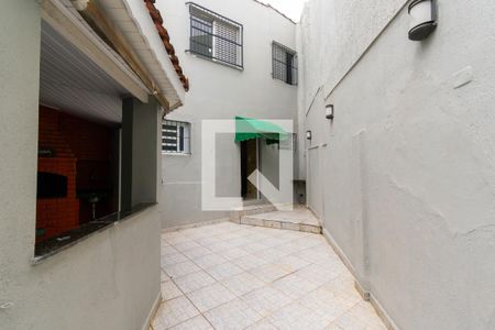 Casa para alugar com 300m², 3 quartos e 1 vaga Casa para alugar com 300m², 3 quartos e 1 vagaEntrada ServiçoQuintal