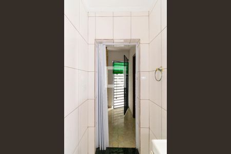 Casa para alugar com 300m², 3 quartos e 1 vaga Casa para alugar com 300m², 3 quartos e 1 vagaBanheiro de Serviço