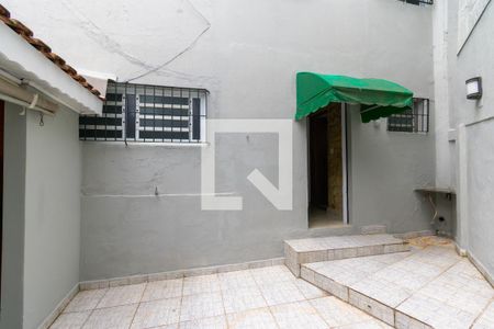 Quintal de casa para alugar com 3 quartos, 300m² em Vila Alpina, São Paulo
