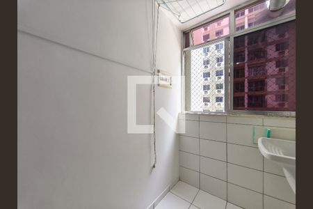 Apartamento para alugar com 52m², 2 quartos e 1 vaga Apartamento para alugar com 52m², 2 quartos e 1 vagaCozinha e Área de Serviço