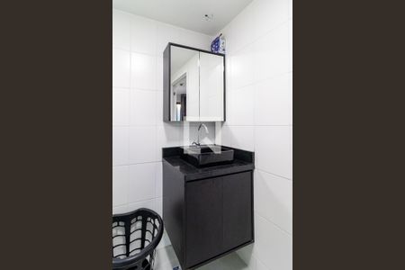 Banheiro de apartamento para alugar com 1 quarto, 26m² em Água Branca, São Paulo